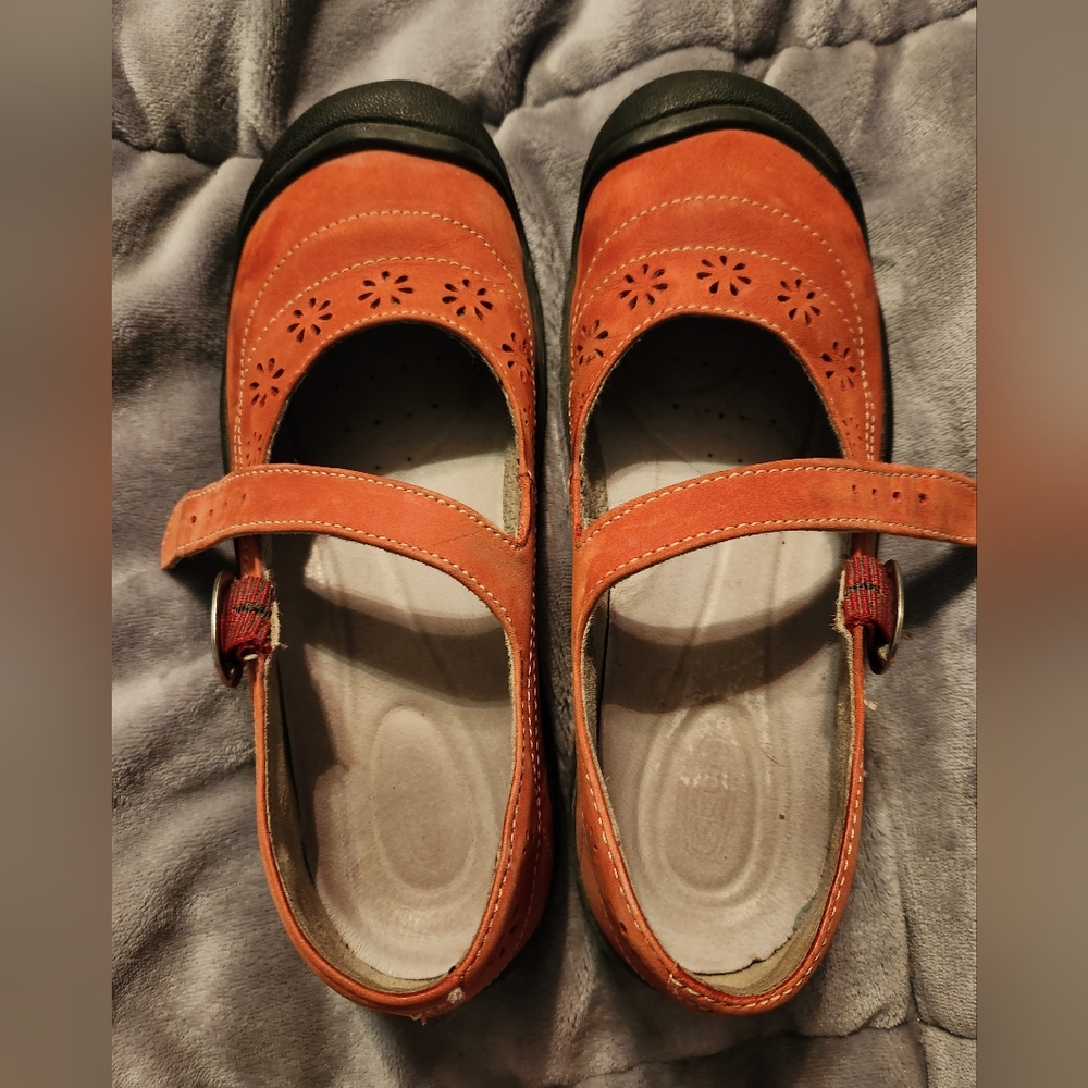 Keen maryjanes